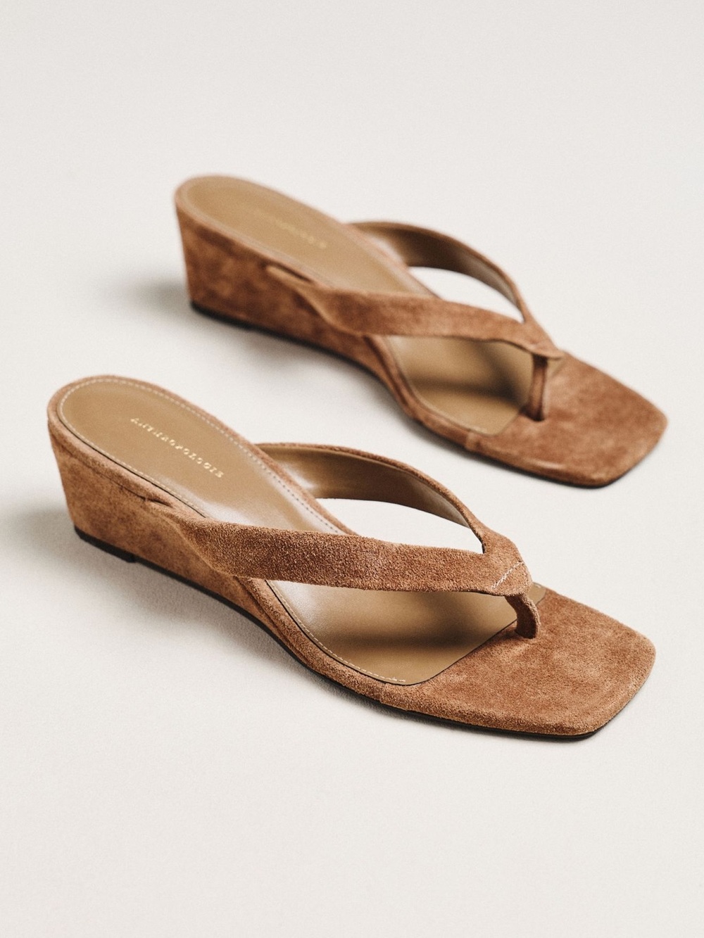 Anthropologie Taupe Suede Wedge Flip Flop Heels EU 39 US 8.5 - Picture 1 of 11